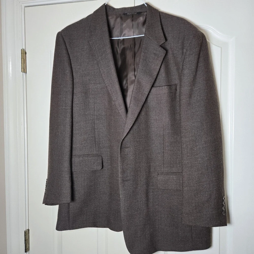 Jos A Bank 100% Wool Tweed Herringbone‎ 46R Blazer Sport Coat  Jacket Brown